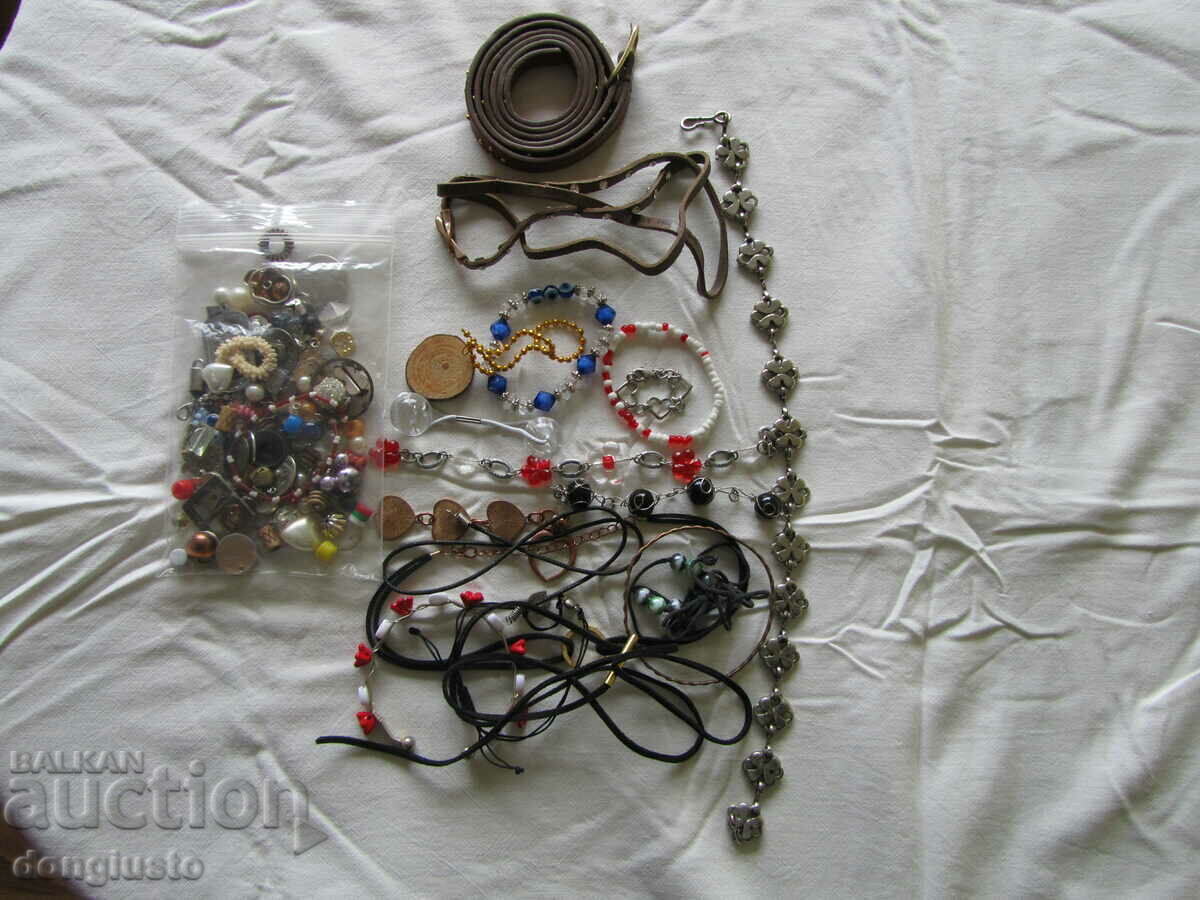 Jewelry and all kinds of trinkets for spare parts with price 10.00 BGN | € 5.11 Jewelry and all kinds of trinkets for spare parts with price 10.00 BGN | € 5.11