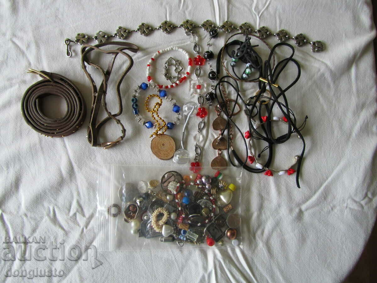 Jewelry and all kinds of trinkets for spare parts Jewelry and all kinds of trinkets for spare parts