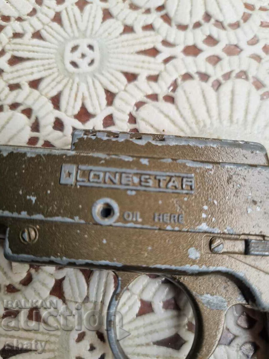 Vechi pistol de semnalizare cu preț 80.00 BGN | € 40.90 Vechi pistol de semnalizare cu preț 80.00 BGN | € 40.90