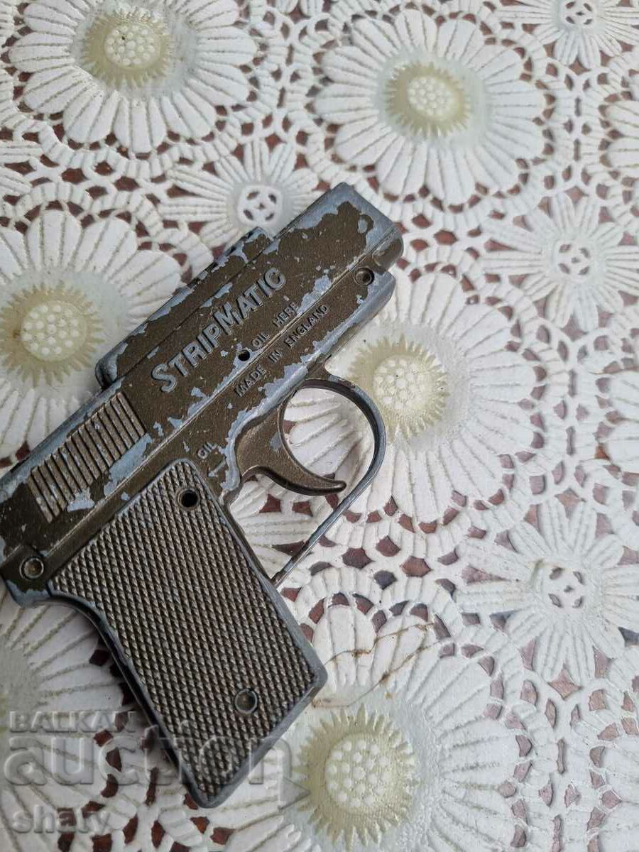 Livrarea Vechi pistol de semnalizare Livrarea Vechi pistol de semnalizare