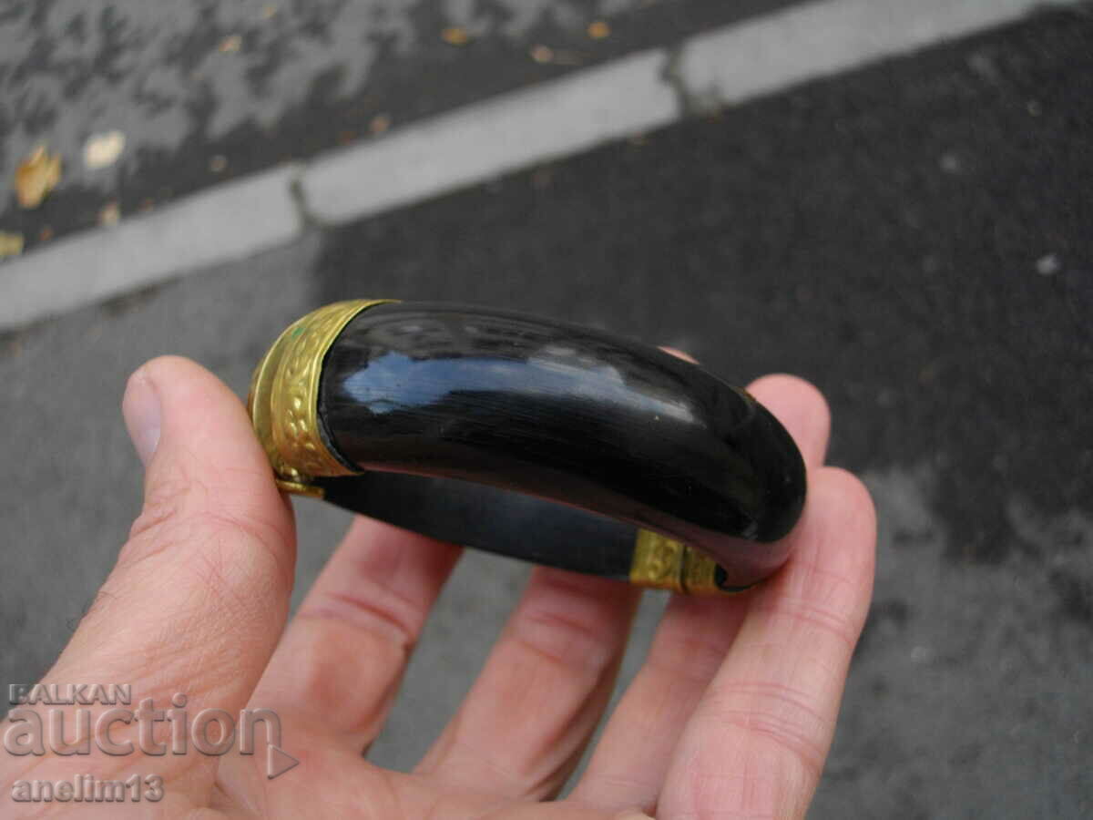 Доставка на СТАРА ГРИВНА БИВОЛСКИ РОГ С ОБКОВ Доставка на СТАРА ГРИВНА БИВОЛСКИ РОГ С ОБКОВ