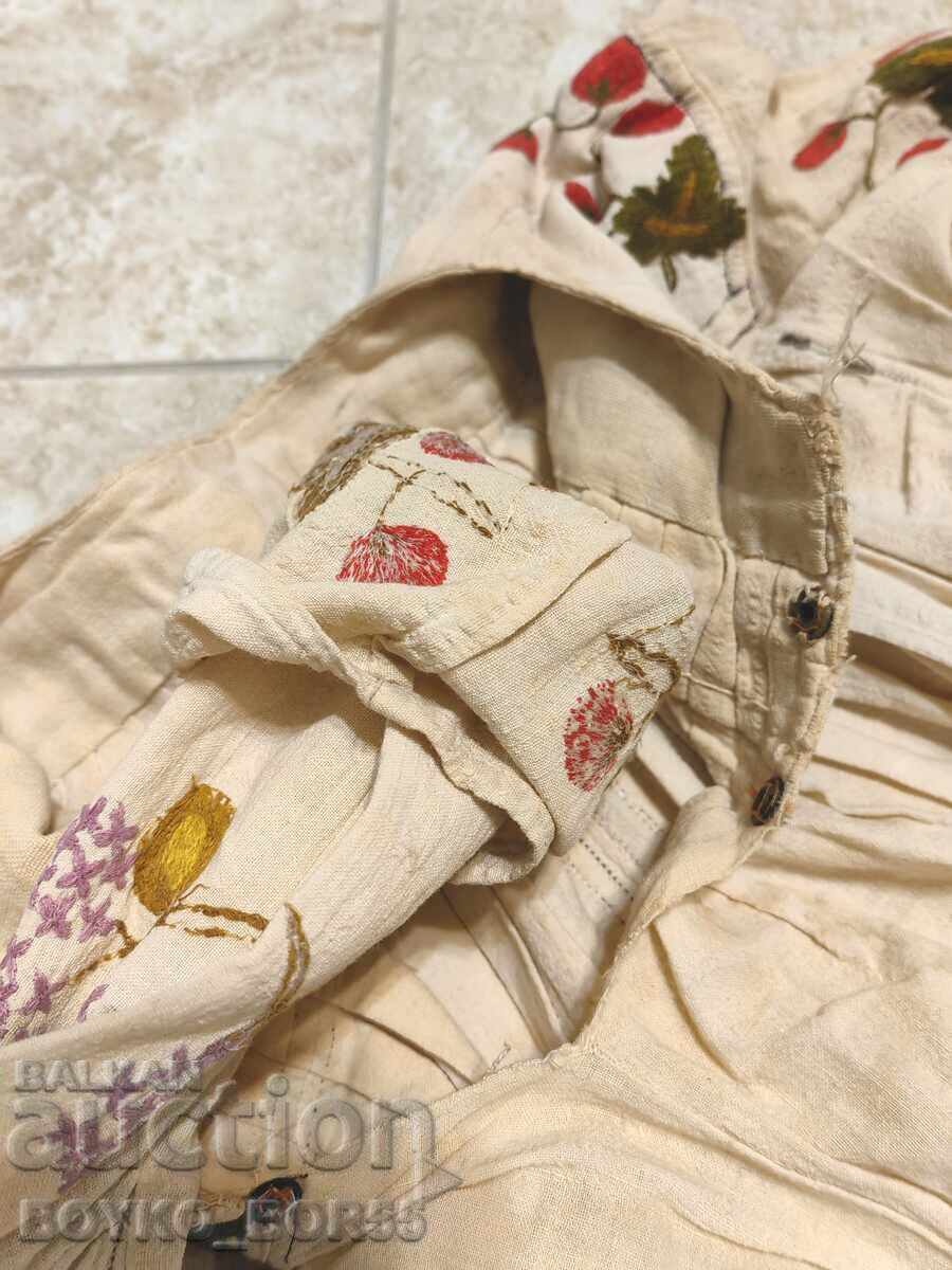 Auction Original Vintage Women's Shirt Dress from Folk Costume Auction Original Vintage Women's Shirt Dress from Folk Costume