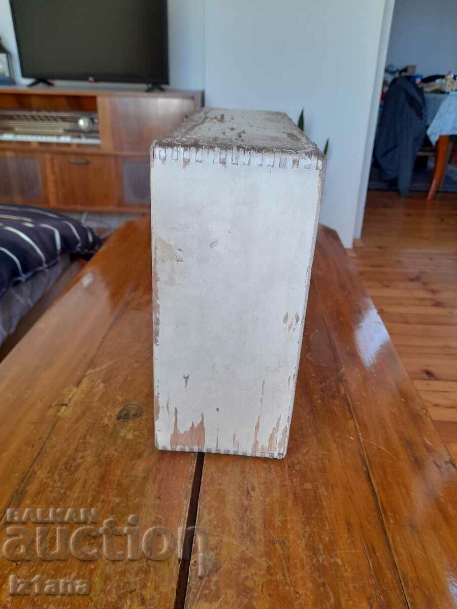 Old first aid kit - 5