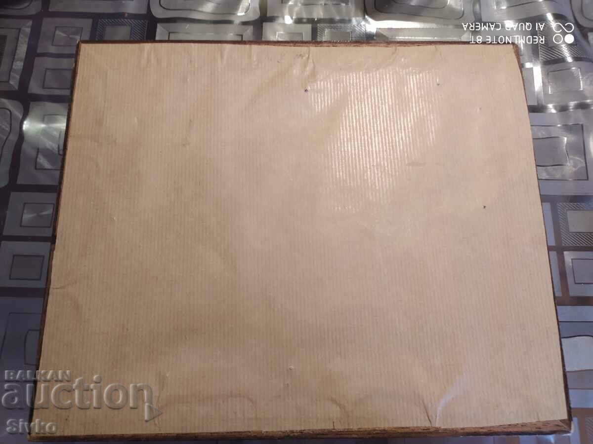 Delivery of Photo erotica before 1944 with a frame