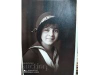 Photo Tsenka, 13 years old, from the American Junior High School, front