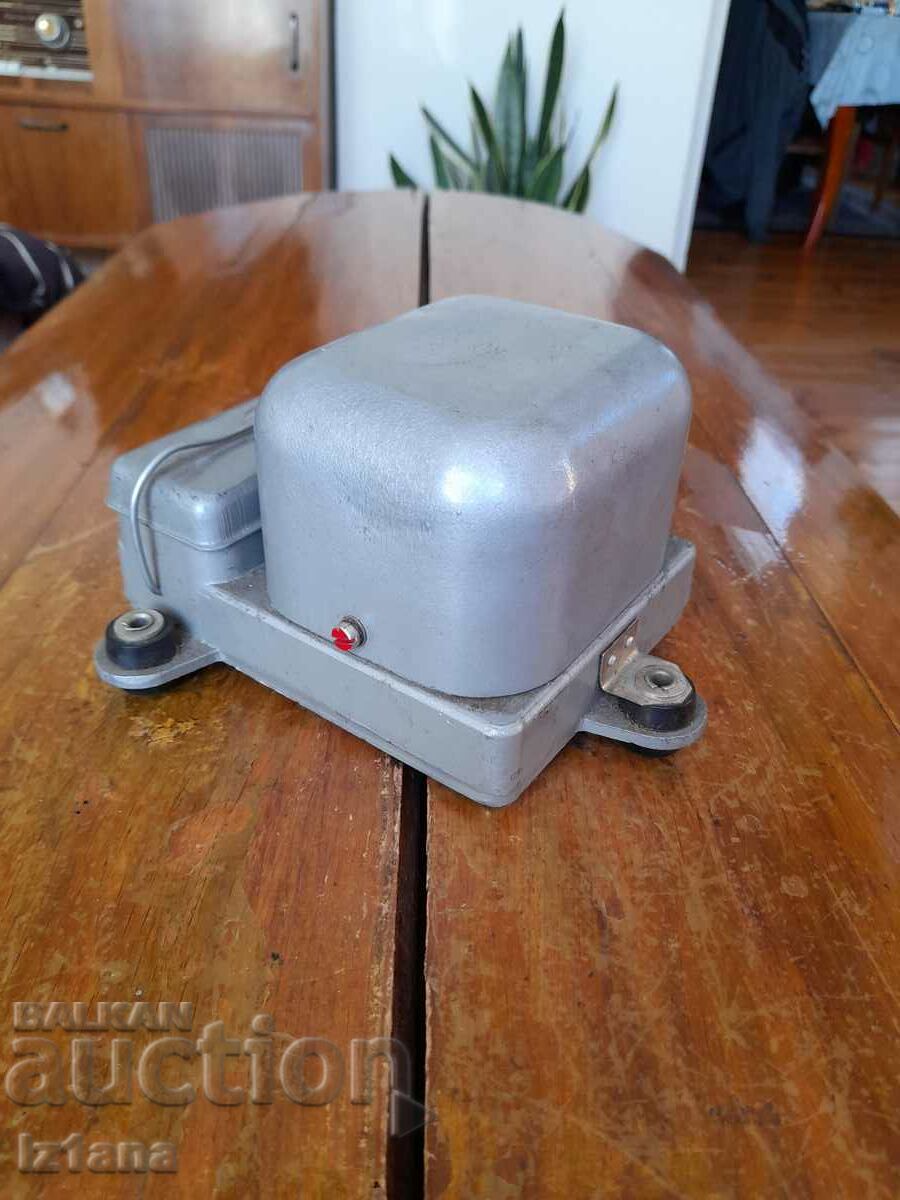 Доставка на Старо реле РР-Г 500/24 Доставка на Старо реле РР-Г 500/24