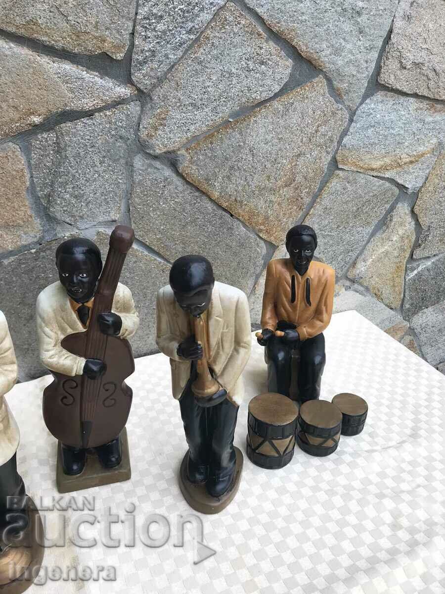 FIGURE CERAMIC PORCELAIN "ORCHESTRA" SET - 7 FIGURE CERAMIC PORCELAIN "ORCHESTRA" SET - 7