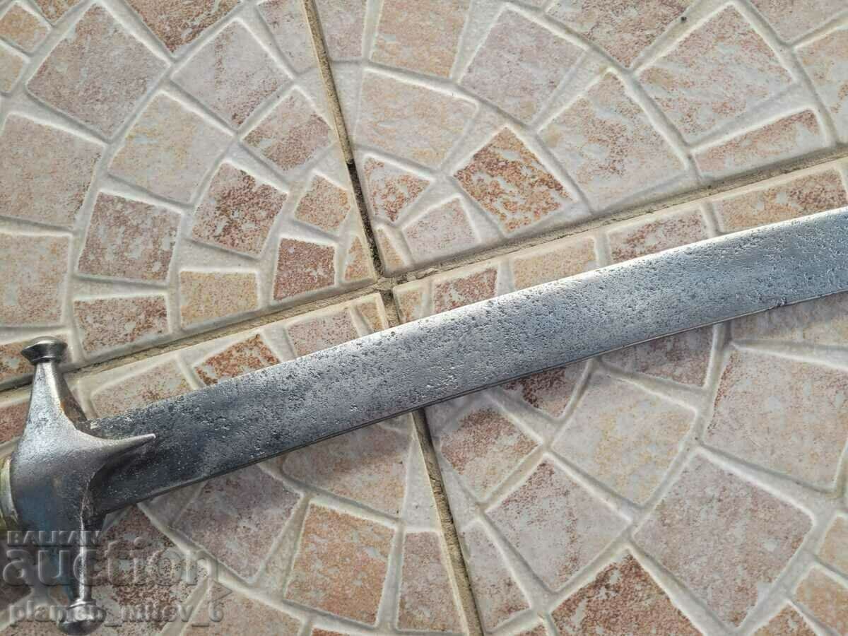 Auction  Saber, broadsword, scimitar, sword, knife, sword