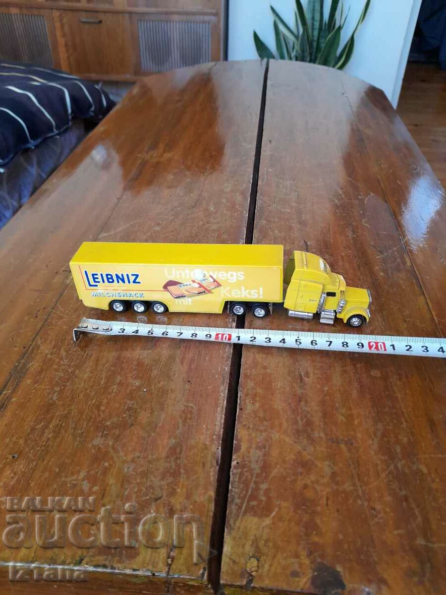 Auction Old Liebniz truck Auction Old Liebniz truck