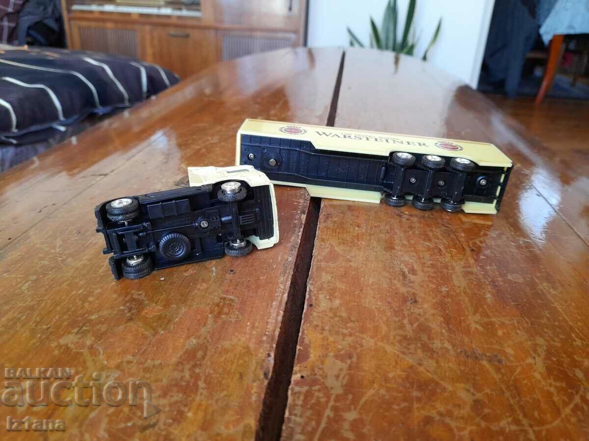 Old Warsteiner truck - 5 Old Warsteiner truck - 5