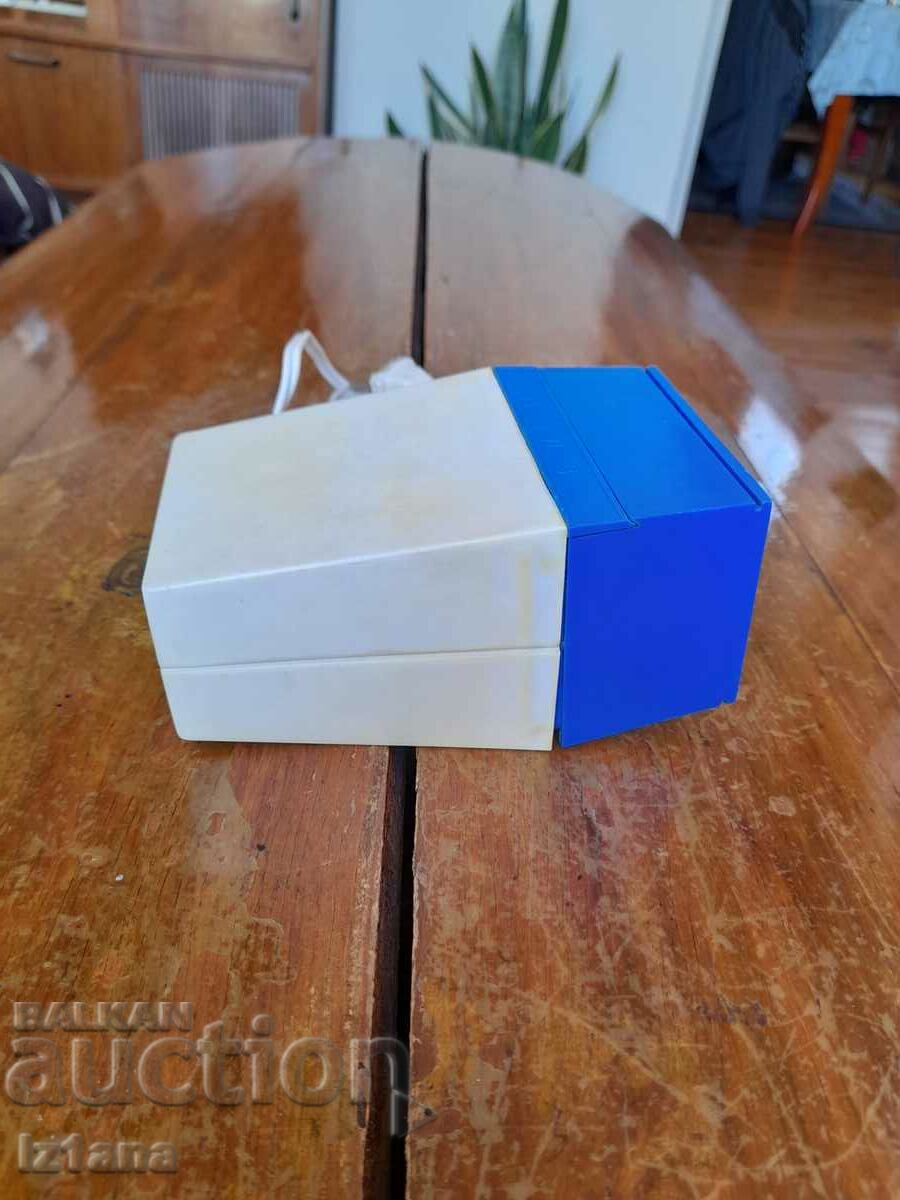 Old cosmetic device Photon with price 25.00 BGN | € 12.78