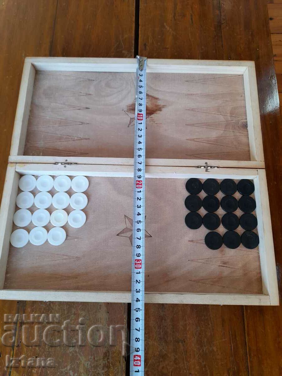 Delivery of Old chess and backgammon Delivery of Old chess and backgammon