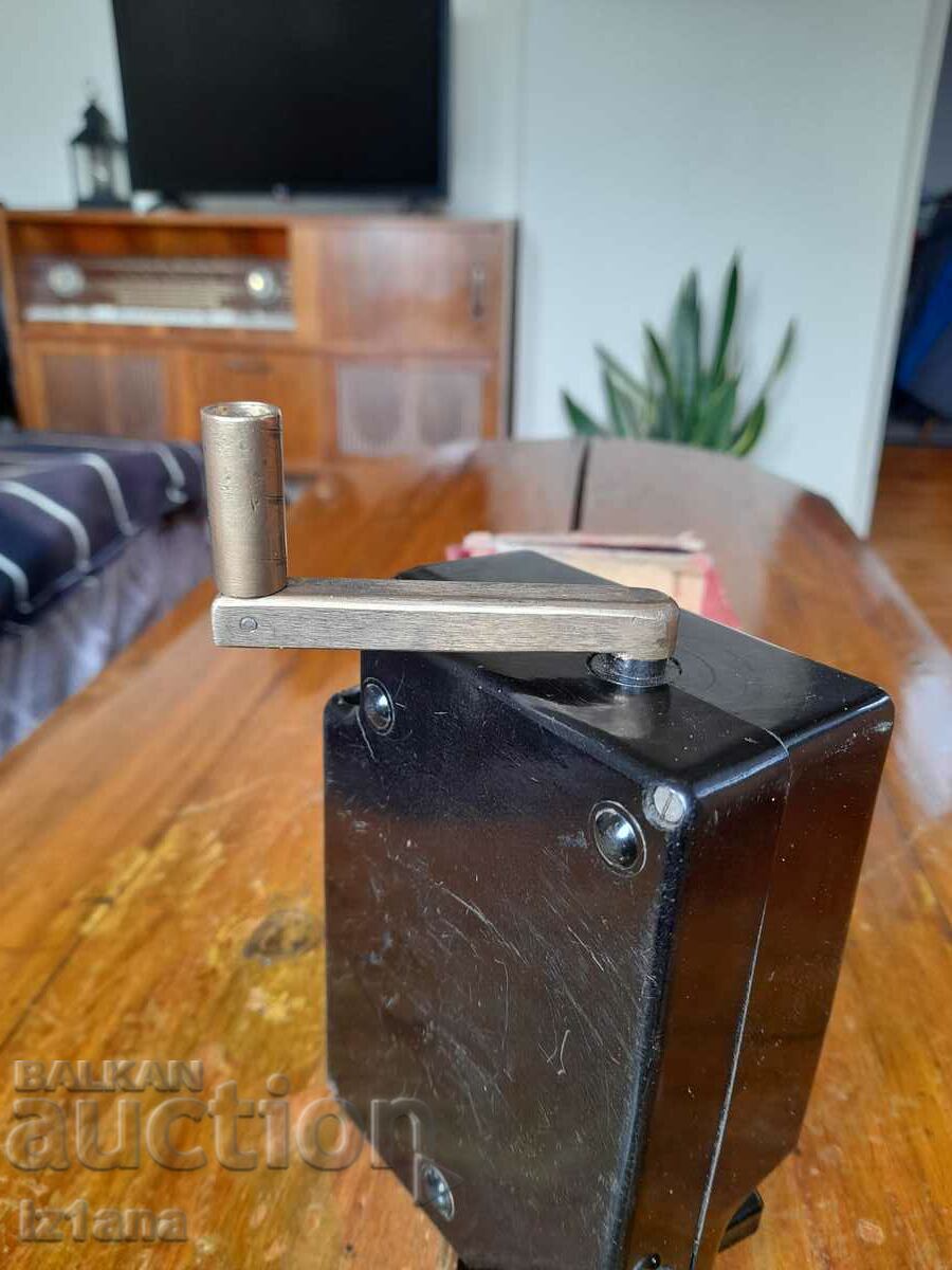 Old Mega Ohm Meter - 7 Old Mega Ohm Meter - 7