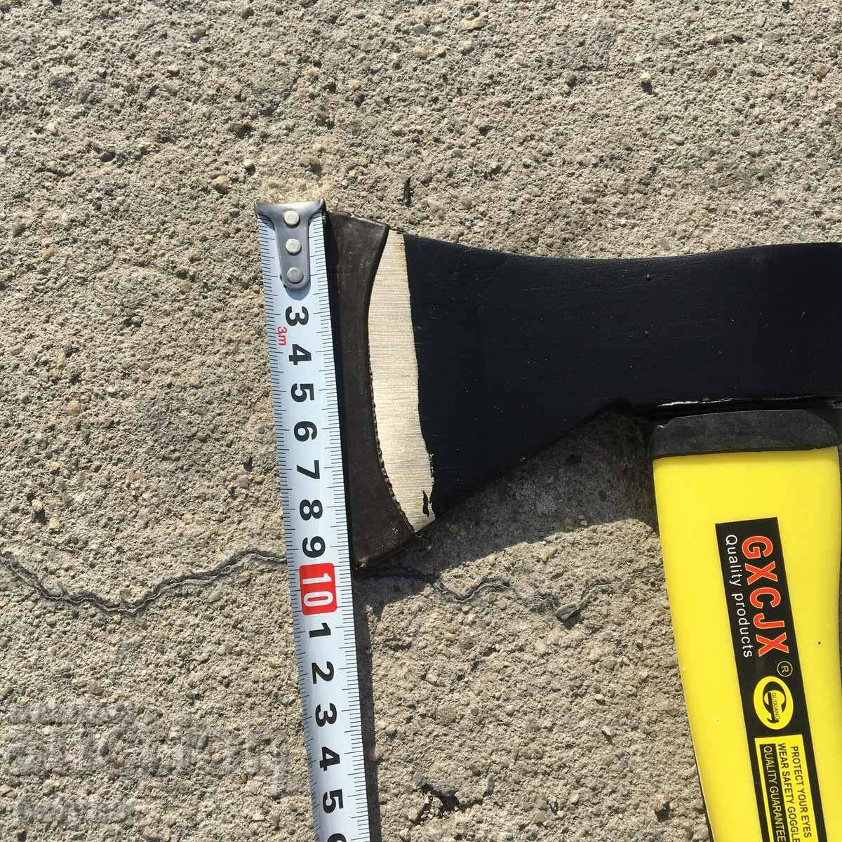 Auction Ax /Tomahawk/ handle fiberglass 600 g Auction Ax /Tomahawk/ handle fiberglass 600 g