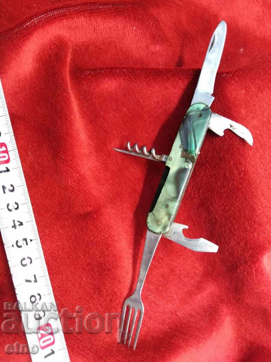 BUKOVES, BULGARIAN POCKET KNIFE with price 15.00 BGN | € 7.67 BUKOVES, BULGARIAN POCKET KNIFE with price 15.00 BGN | € 7.67