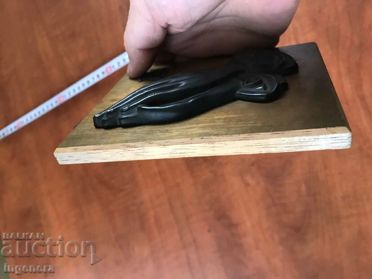 Licitație PANOU LEMN SI METAL RElief