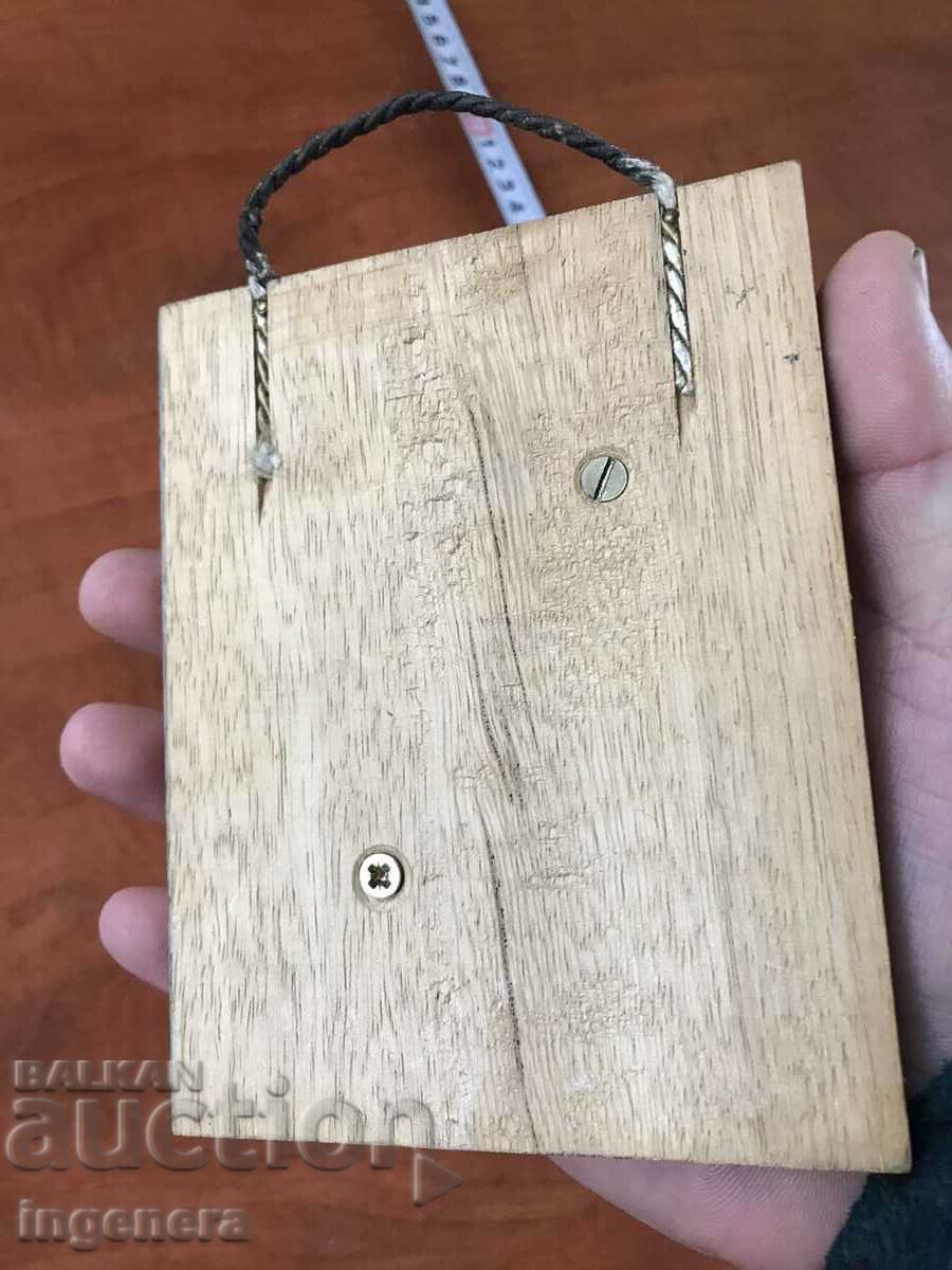 PANOU LEMN SI METAL RElief - 5