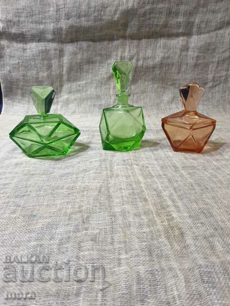 Lot of colored glass vessels