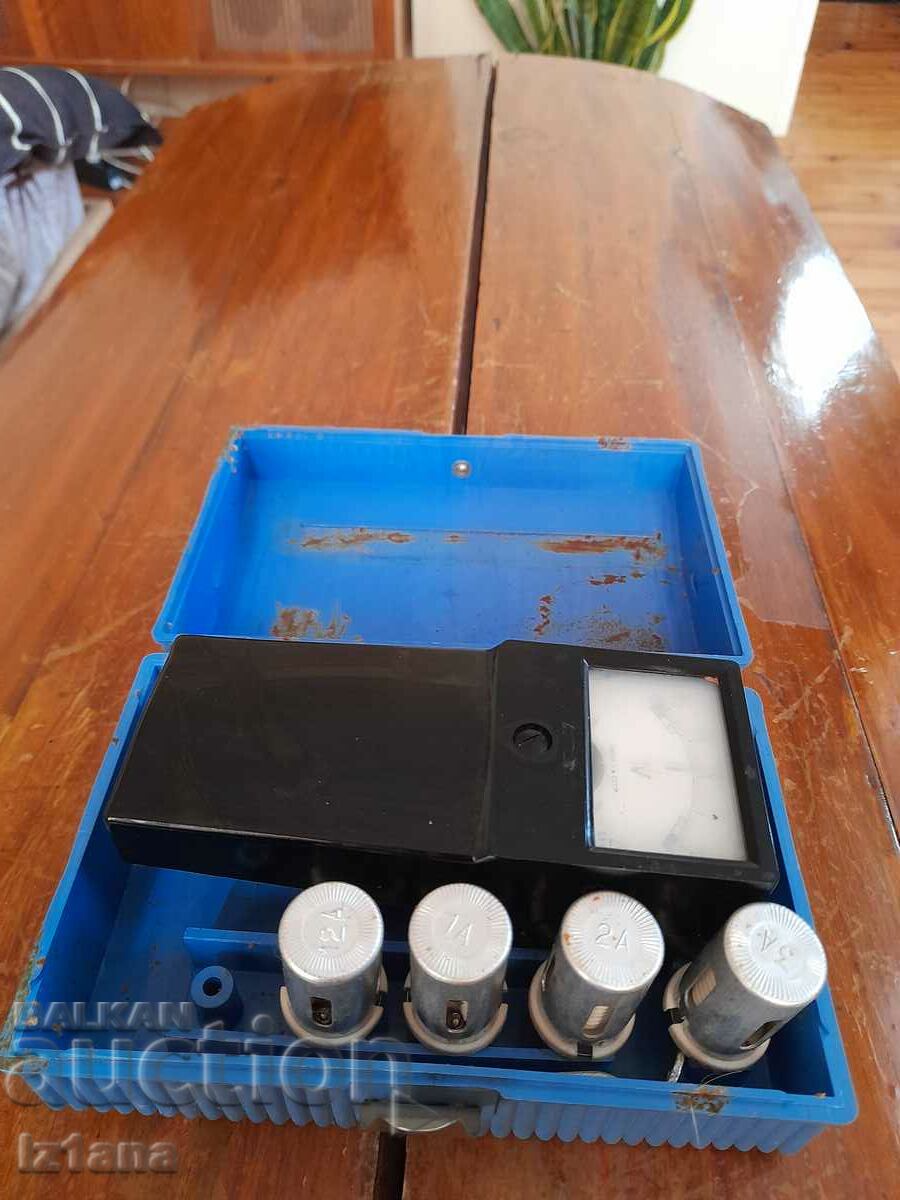 Old Forklift with price 80.00 BGN | € 40.90 Old Forklift with price 80.00 BGN | € 40.90