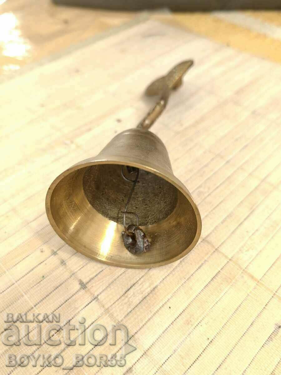 Delivery of Old Bronze Hand Bell Bell Servant Cobra Handle Delivery of Old Bronze Hand Bell Bell Servant Cobra Handle