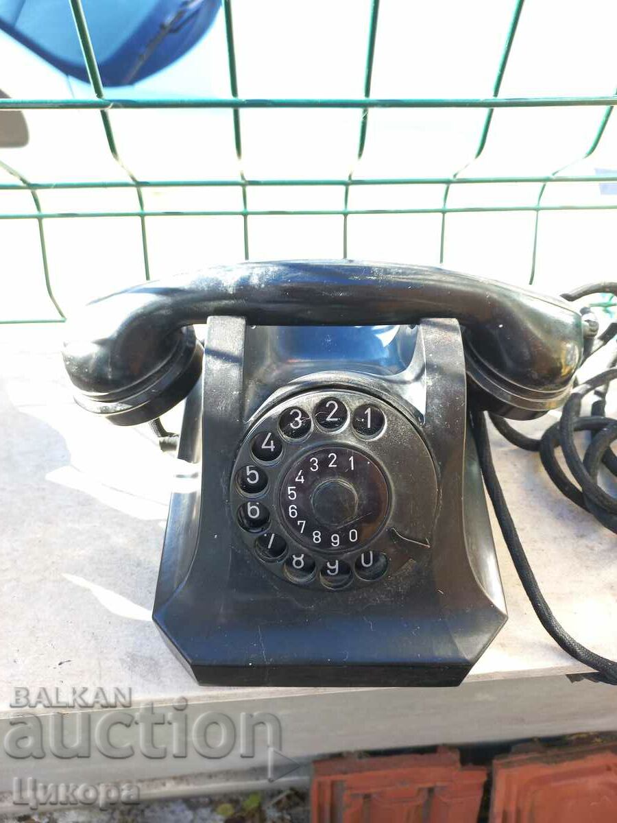 OLD BAKELITE TELEPHONE WITH WASHER