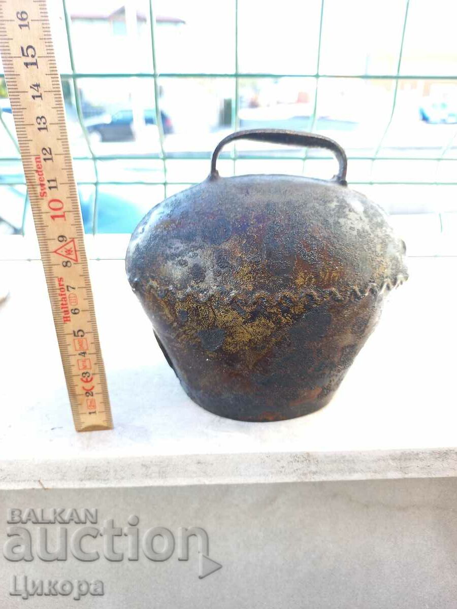 Auction OLD GIRL CHAN RANGING BELL Auction OLD GIRL CHAN RANGING BELL