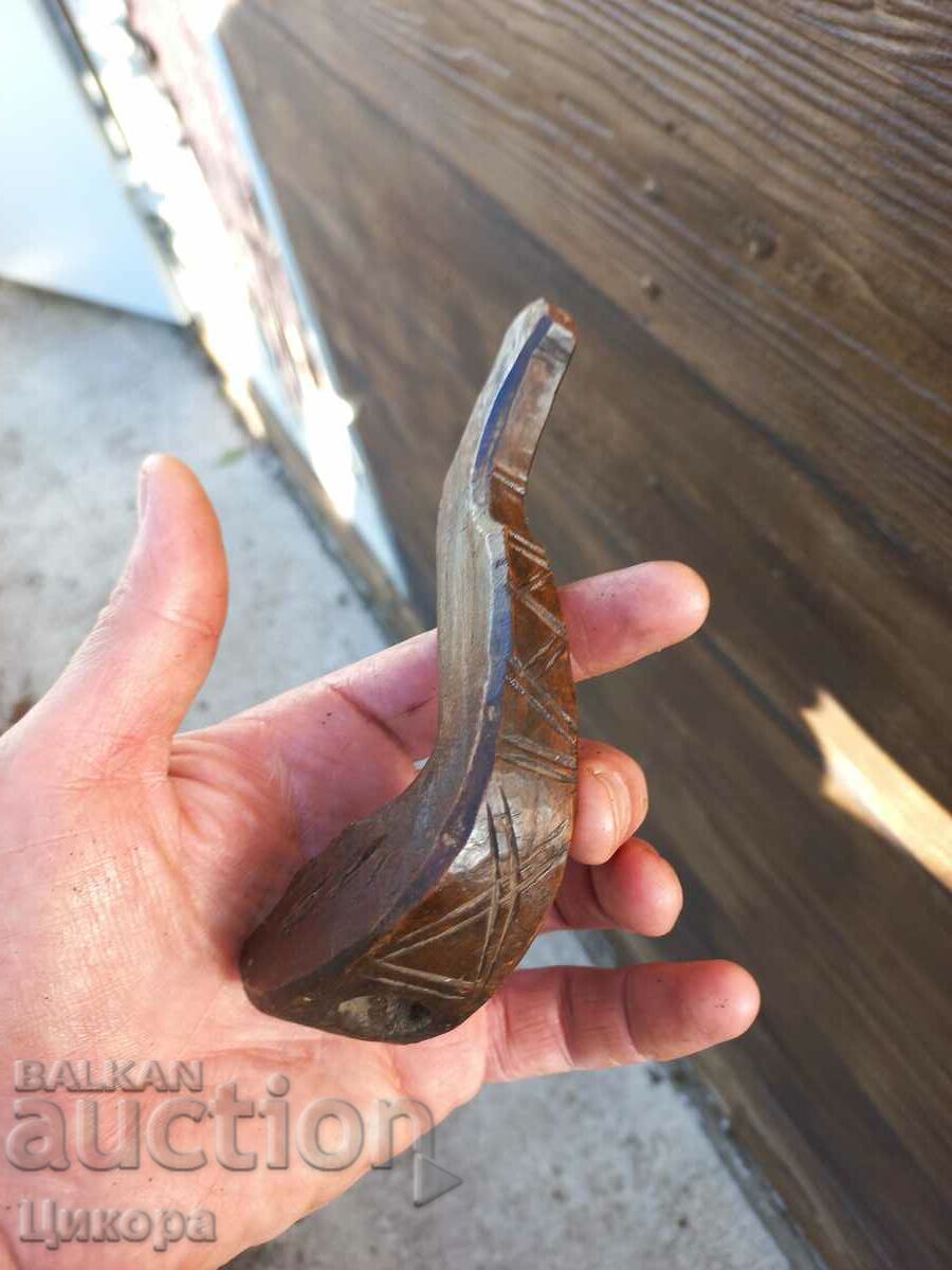 OLD GEGA KRIVAK with price 50.00 BGN | € 25.56 OLD GEGA KRIVAK with price 50.00 BGN | € 25.56