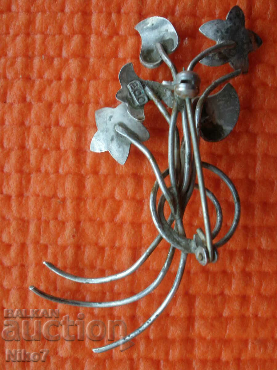 Antique silver brooch. with price 24.99 BGN | € 12.78 Antique silver brooch. with price 24.99 BGN | € 12.78
