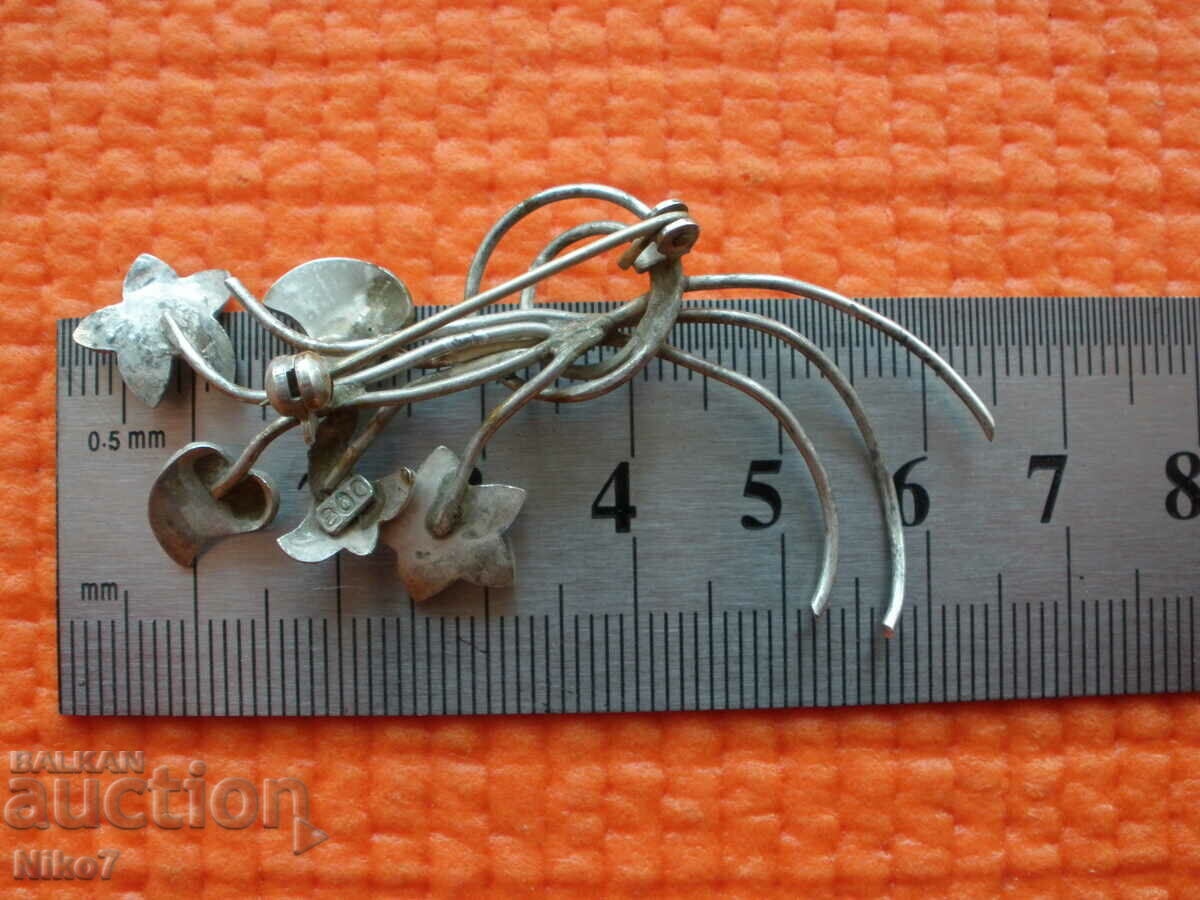 Antique silver brooch. - 7 Antique silver brooch. - 7