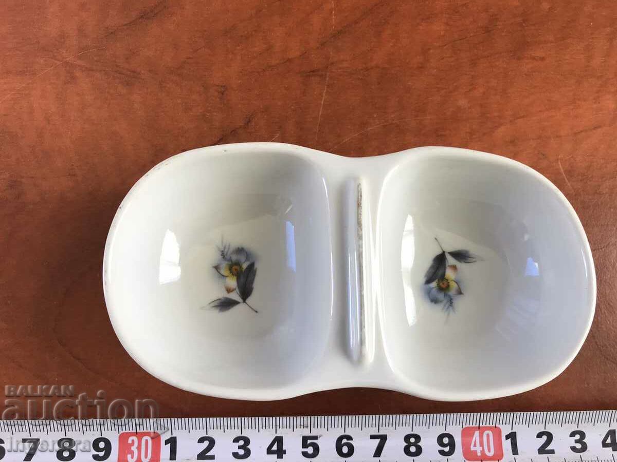 COLOC DE SARE DE PORCELAN COLOC DE PIPER BULGARIA DIN SOTSA cu preț 14.00 BGN | € 7.16 COLOC DE SARE DE PORCELAN COLOC DE PIPER BULGARIA DIN SOTSA cu preț 14.00 BGN | € 7.16