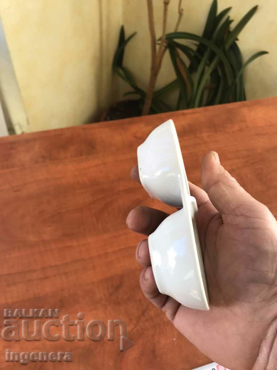 COLOC DE SARE DE PORCELAN COLOC DE PIPER BULGARIA DIN SOTSA - 5 COLOC DE SARE DE PORCELAN COLOC DE PIPER BULGARIA DIN SOTSA - 5