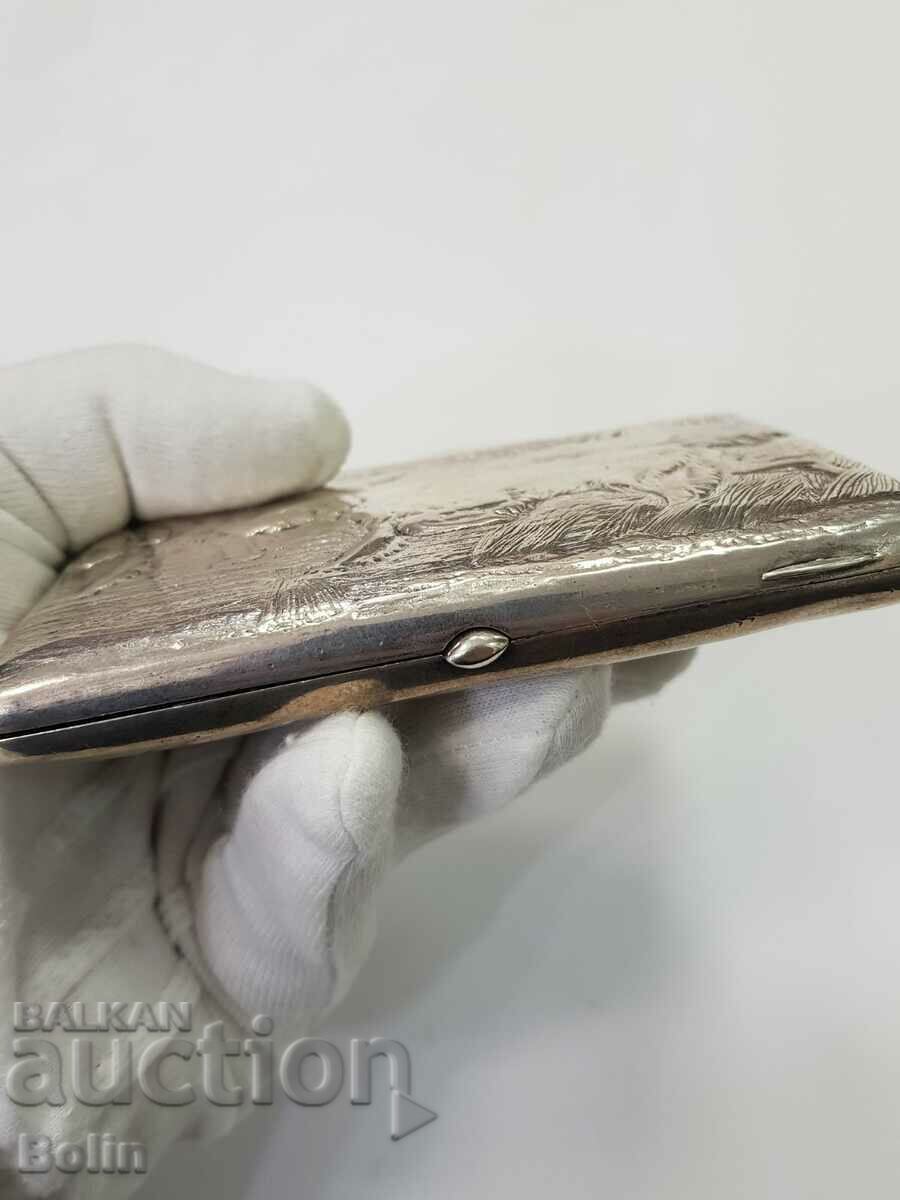 Auction Russian tsar's snuffbox 84 sample with bogatyr and dogs Auction Russian tsar's snuffbox 84 sample with bogatyr and dogs