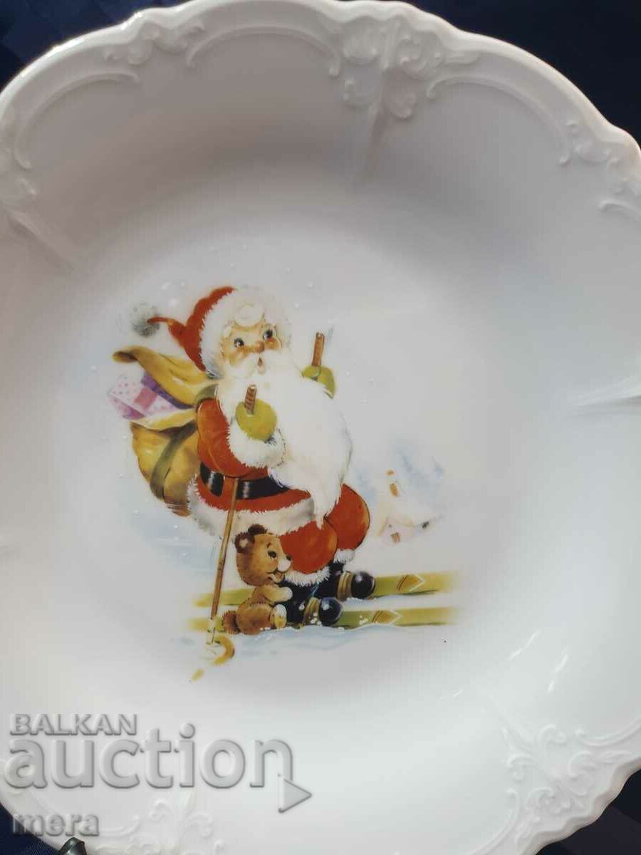 Auction Porcelain baroque Christmas plate - Bavaria. Auction Porcelain baroque Christmas plate - Bavaria.