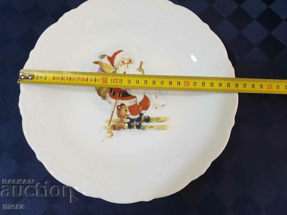 Delivery of Porcelain baroque Christmas plate - Bavaria. Delivery of Porcelain baroque Christmas plate - Bavaria.
