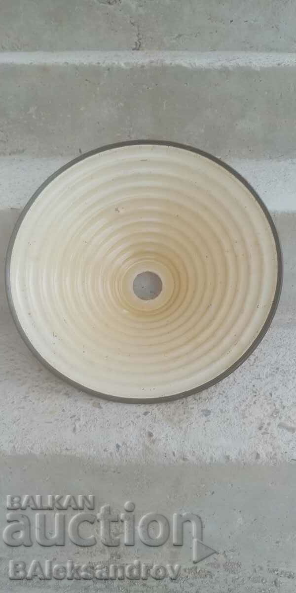 Παράδοση Παλιός μεταλλικός ανακλαστήρας Παράδοση Παλιός μεταλλικός ανακλαστήρας