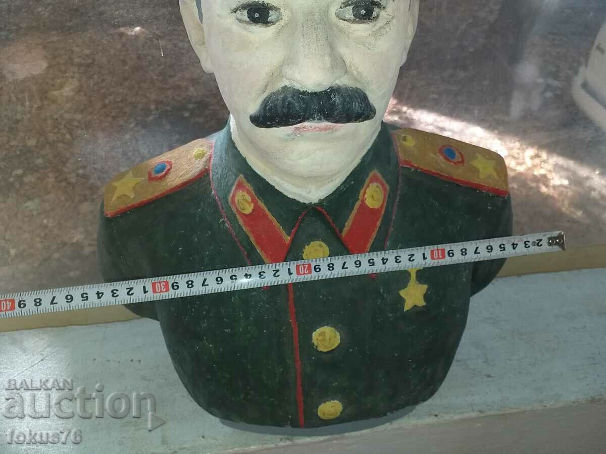 Μεγάλη γύψινη προτομή του Στάλιν ζωγραφισμένη με λαδομπογιές - 7 Μεγάλη γύψινη προτομή του Στάλιν ζωγραφισμένη με λαδομπογιές - 7