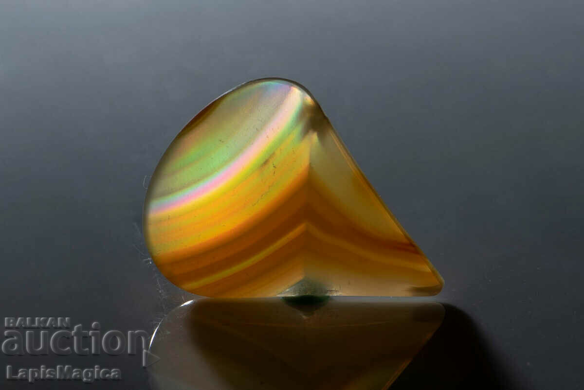 Auction Iris Agate 15.4ct Drop Cabochon Auction Iris Agate 15.4ct Drop Cabochon