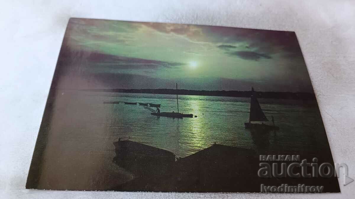Пощенска картичка Русе Залез слънце на река Дунав 1974