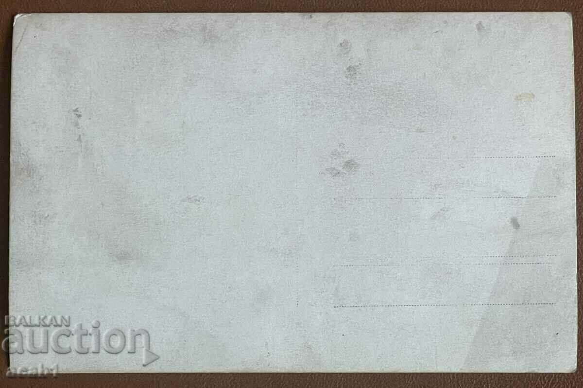 Παρέλαση της Σόφιας μπροστά από τη Στρατιωτική Λέσχη «4» με τιμή 64.99 BGN | € 33.23