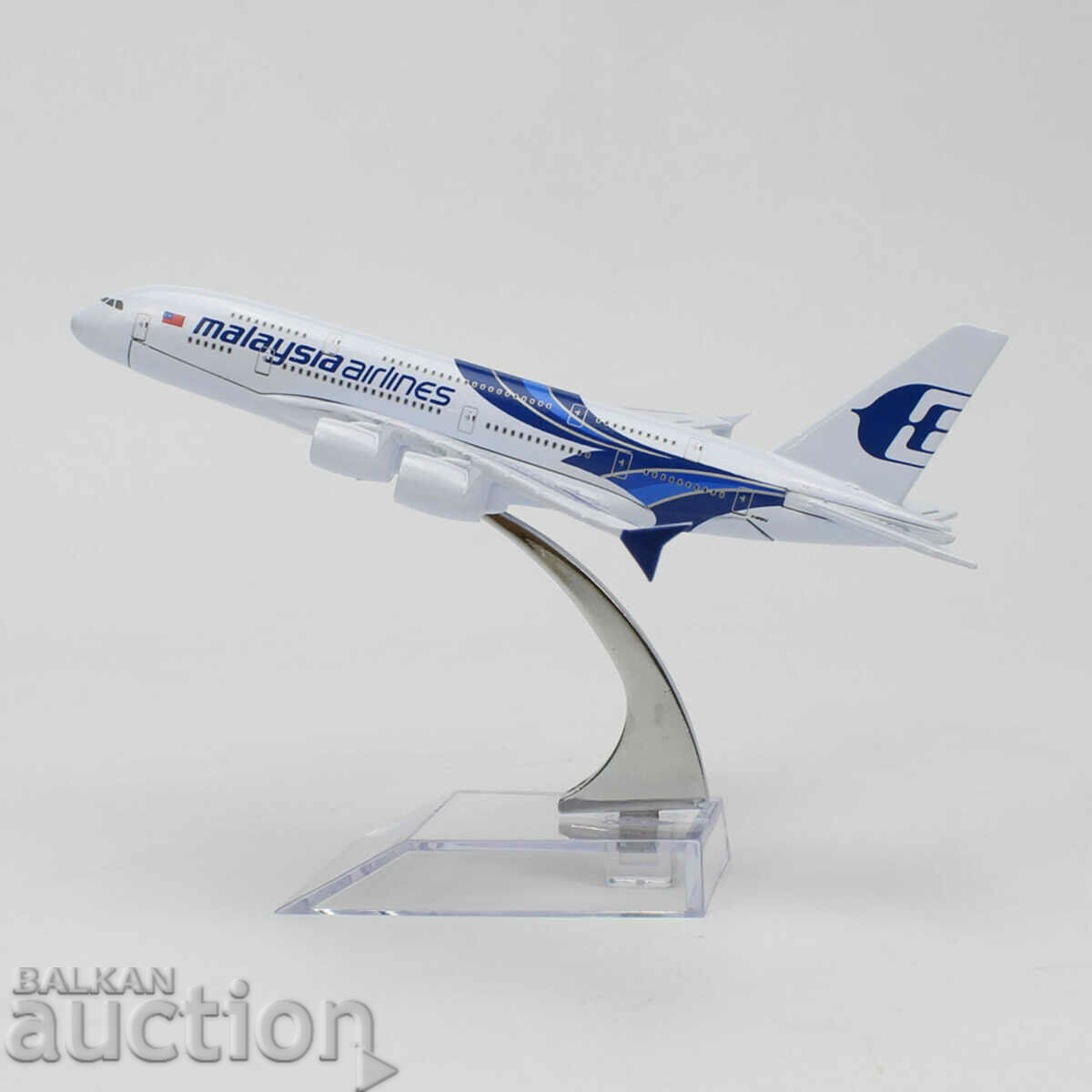Auction  Airbus 380 airplane model model Malaysia Airline metal A380