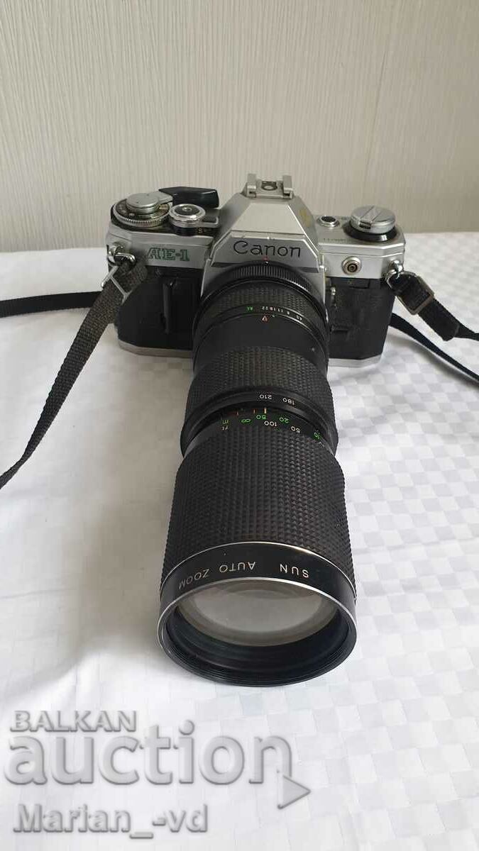 Фотоапарат Canon AE-1