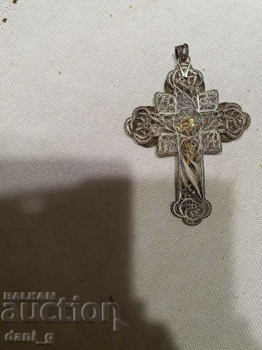 Delivery of Silver Cross Delivery of Silver Cross