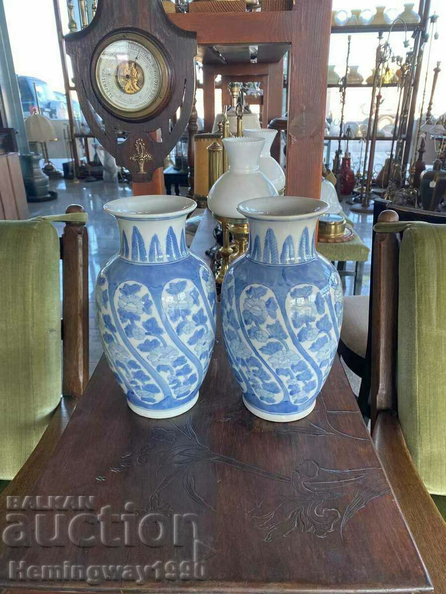 Vaze antice din portelan