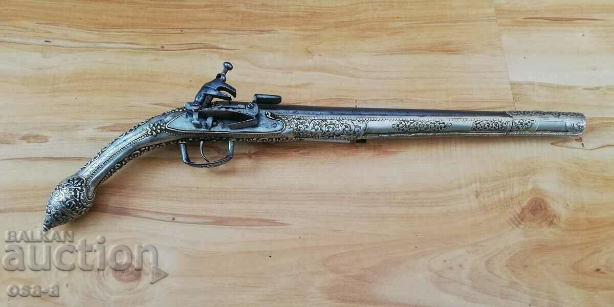 Silver Pishtov pistol