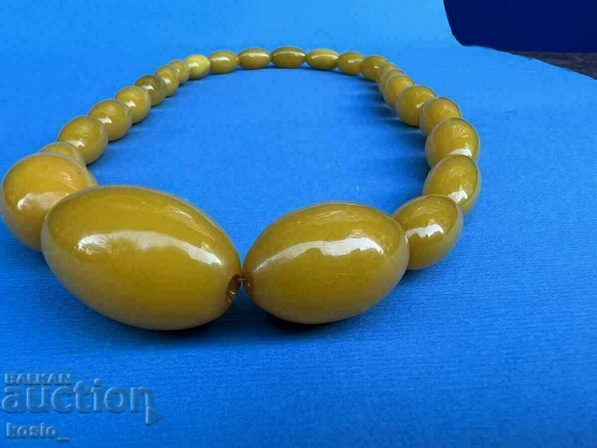 Catalin necklace - 5 Catalin necklace - 5