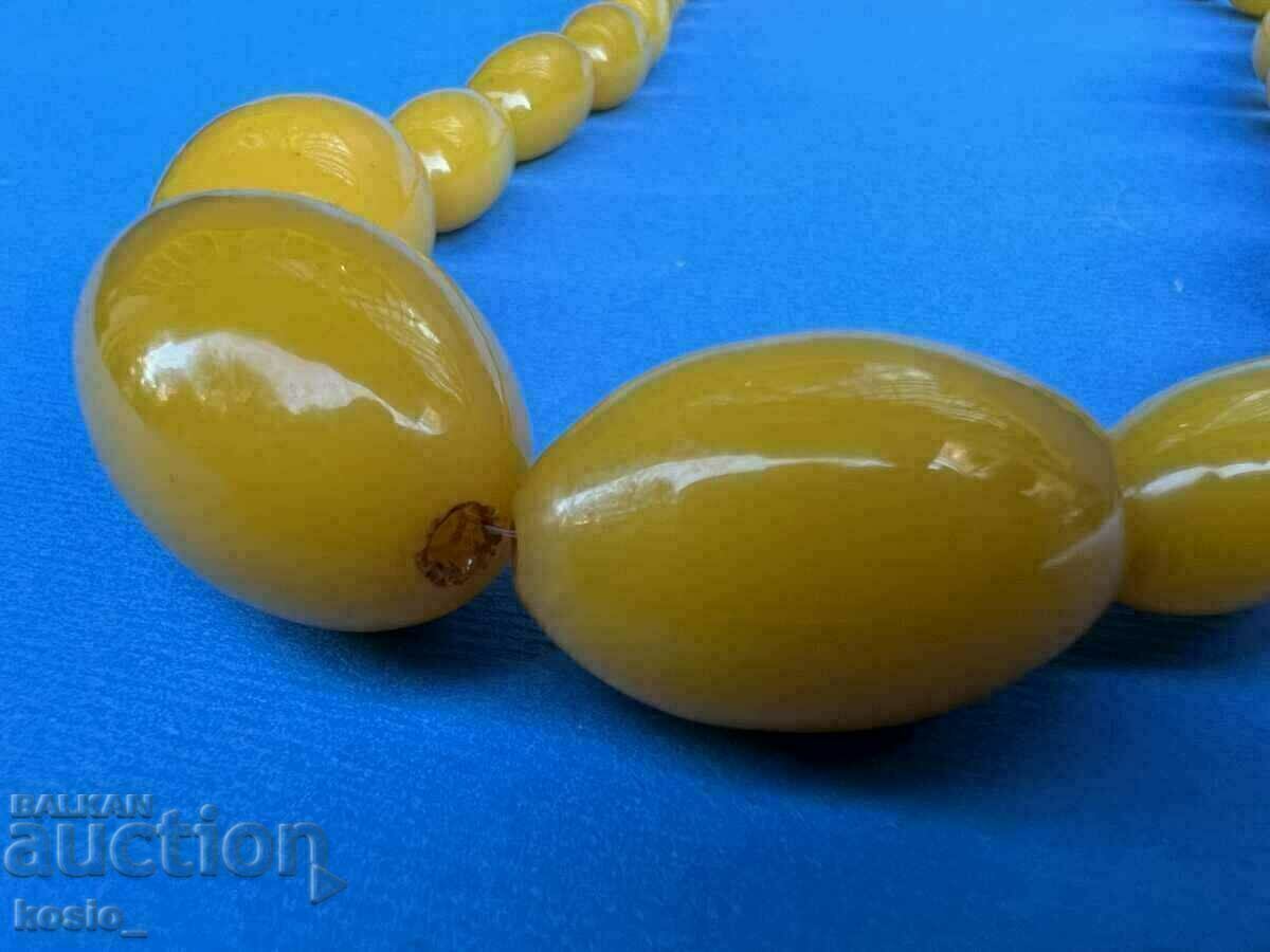 Catalin necklace - 6 Catalin necklace - 6