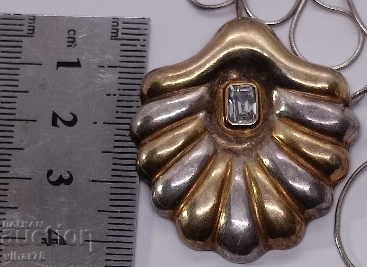 Сребърна висулка с цена 79.99 лв. | € 40.90 Сребърна висулка с цена 79.99 лв. | € 40.90