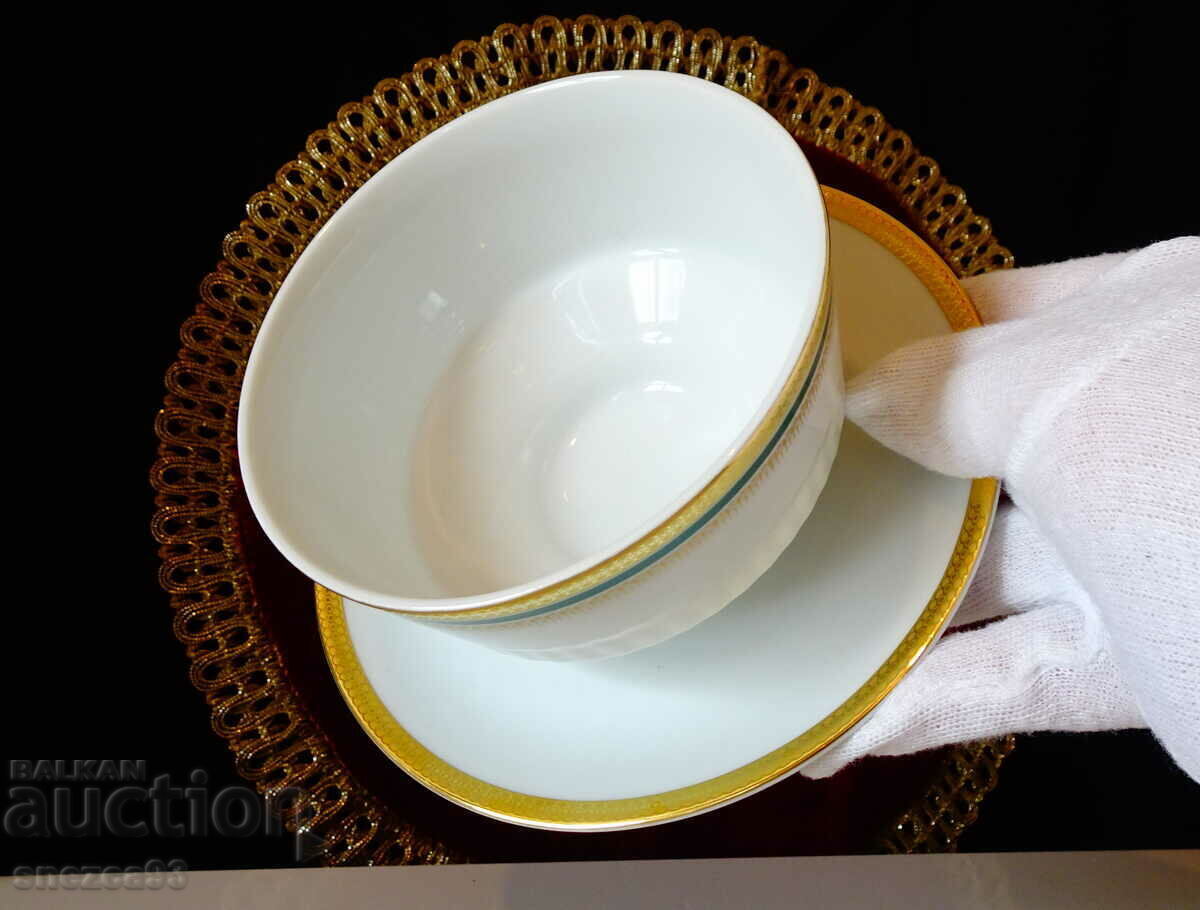 Delivery of Saucer, bowl, Bavarian porcelain, gold. Delivery of Saucer, bowl, Bavarian porcelain, gold.