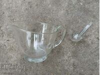 Thick measuring cup