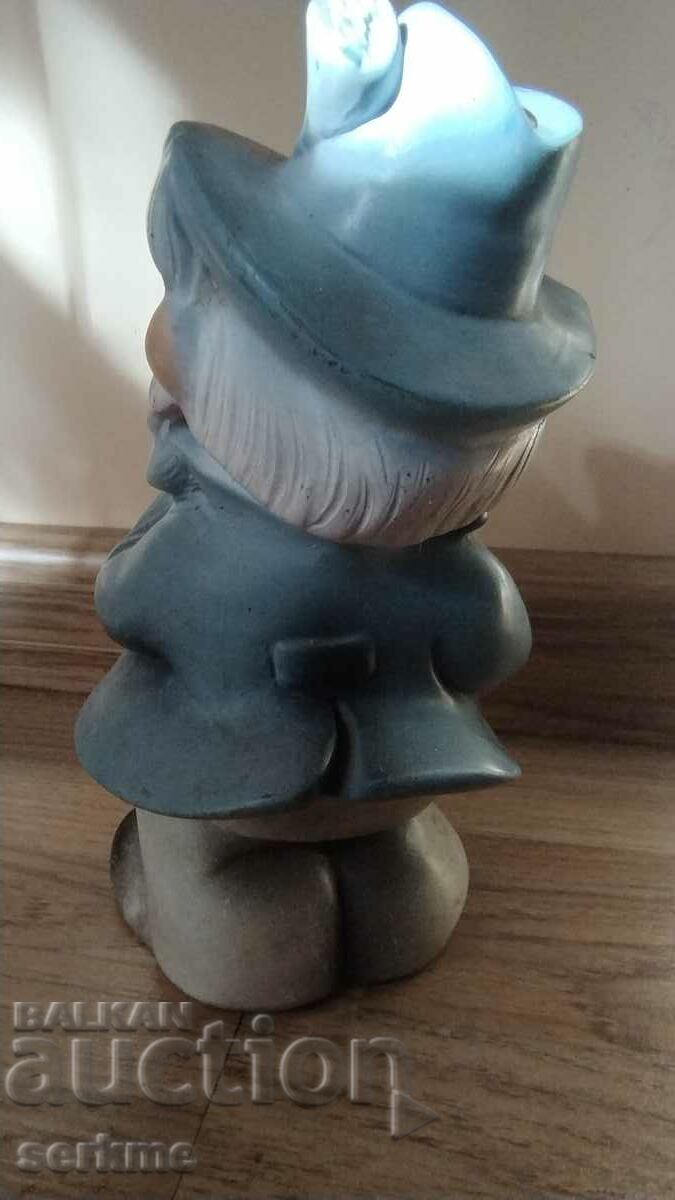 Auction  Hunter figure